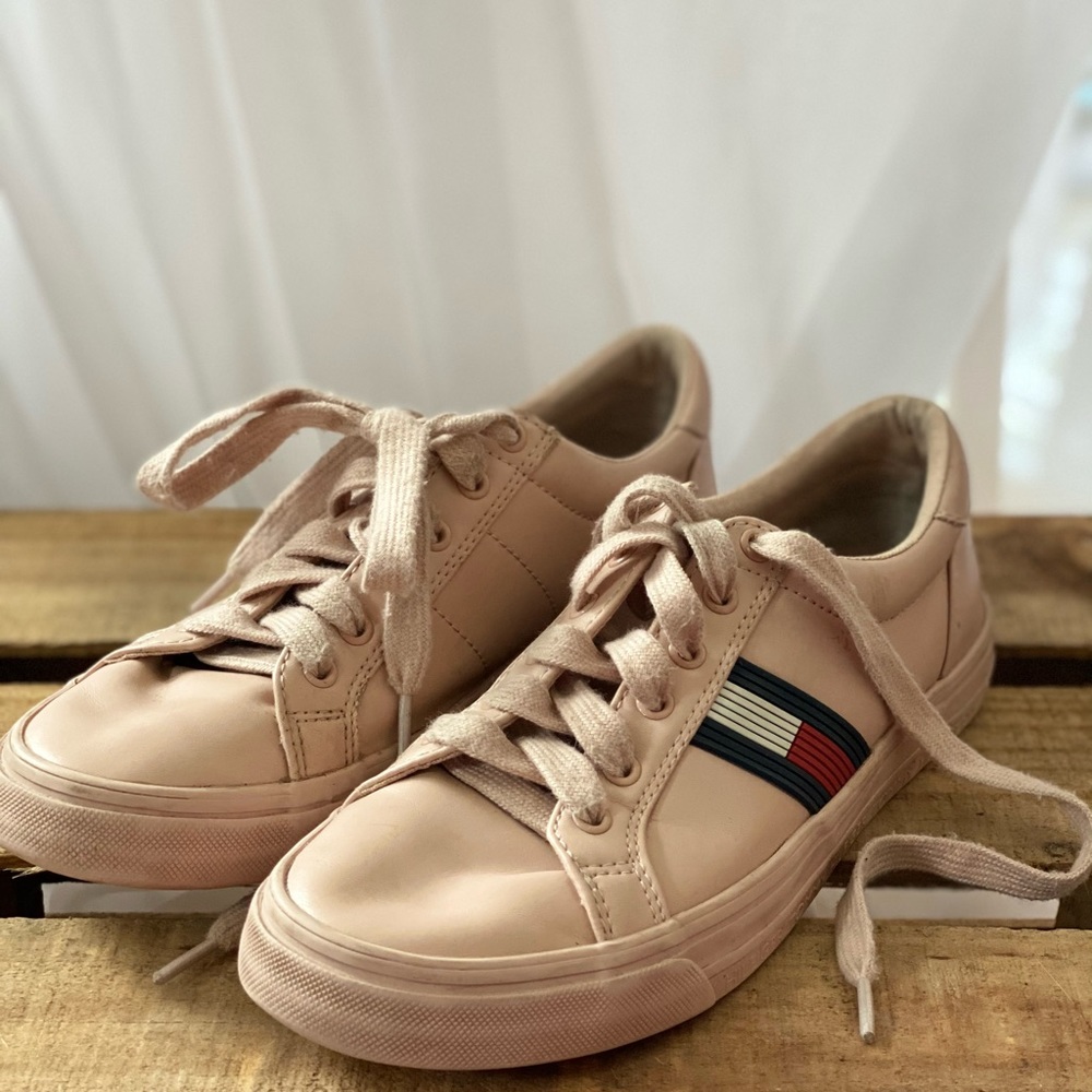 Tommy Hilfiger sneakers
